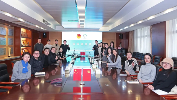 03eef753551a5743767533dcf6e758dc