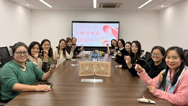 cf1c9b04b0f9ed5c0890079db10118d4